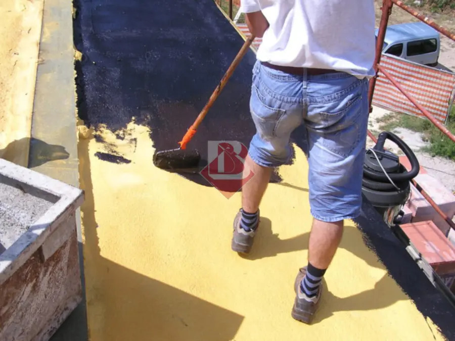 Membrane liquide bituminose: cosa sapere su questo innovativo metodo di isolamento per l’edilizia