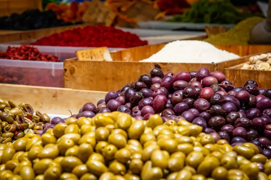 I migliori consigli per scegliere l’abbacchiatore per olive perfetto