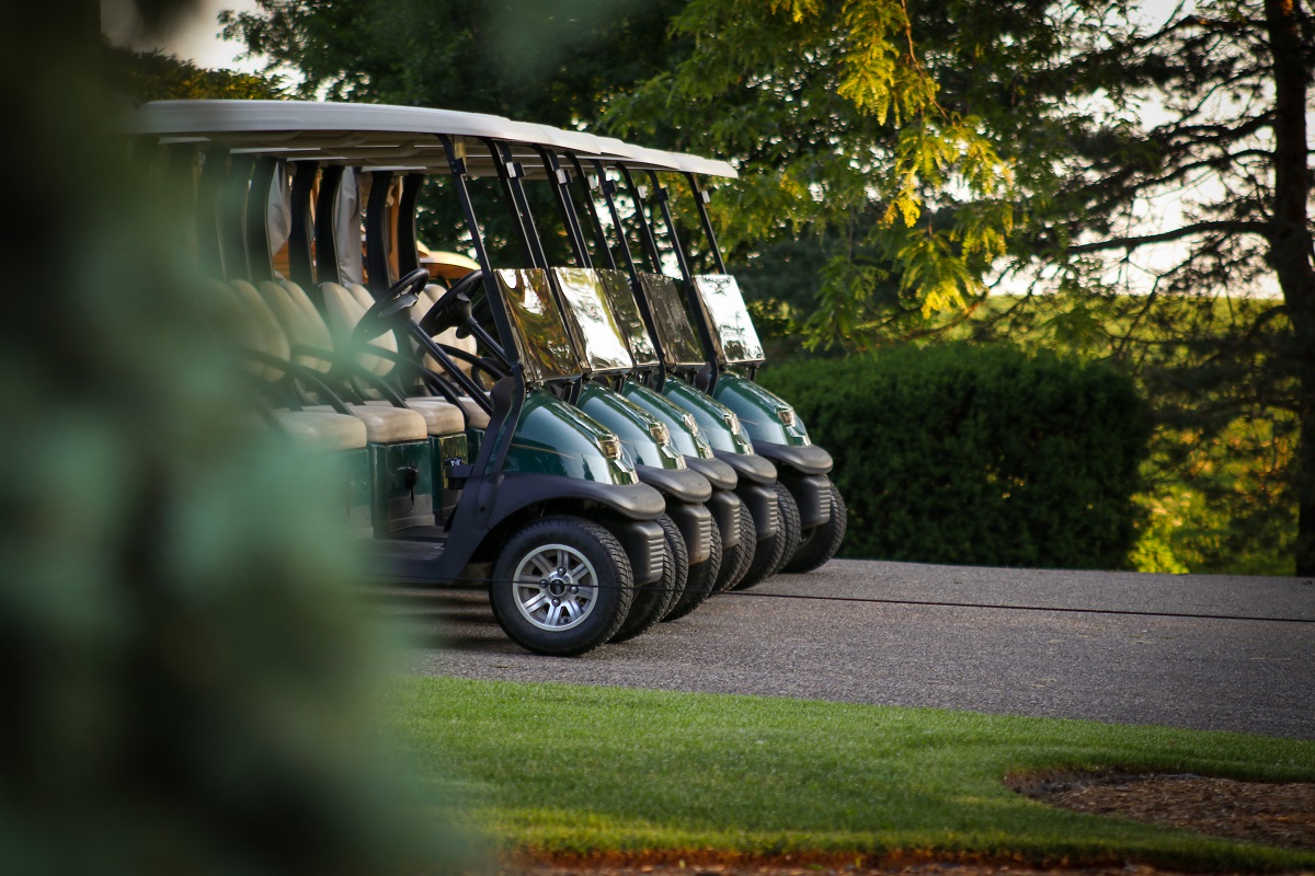 Come individuare il modello di golf car più adatto alle proprie esigenze