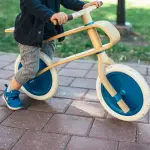 Come insegnare ai bambini ad andare in bicicletta?
