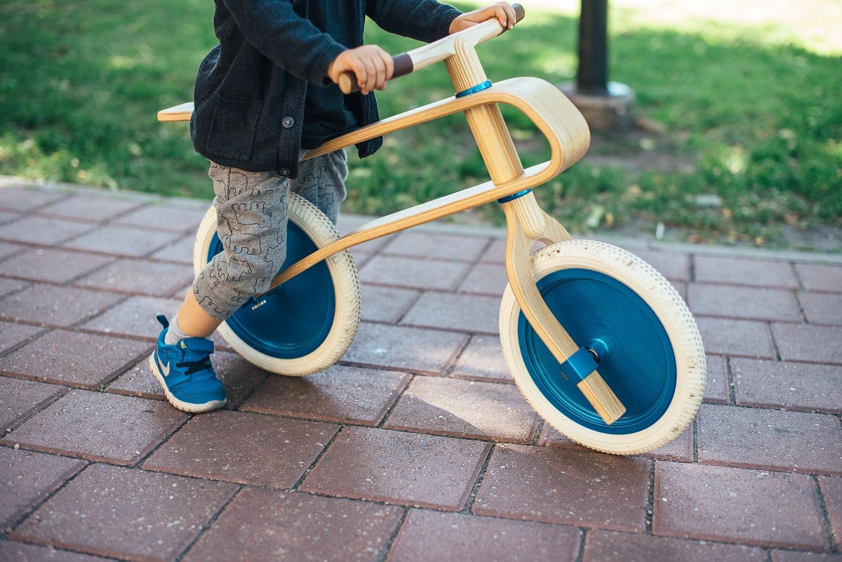 Come insegnare ai bambini ad andare in bicicletta?