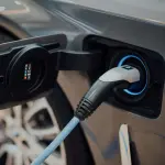 Noleggio auto elettriche: come funziona e vantaggi