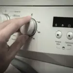 Quanto consuma una lavatrice ad ogni lavaggio: i conti